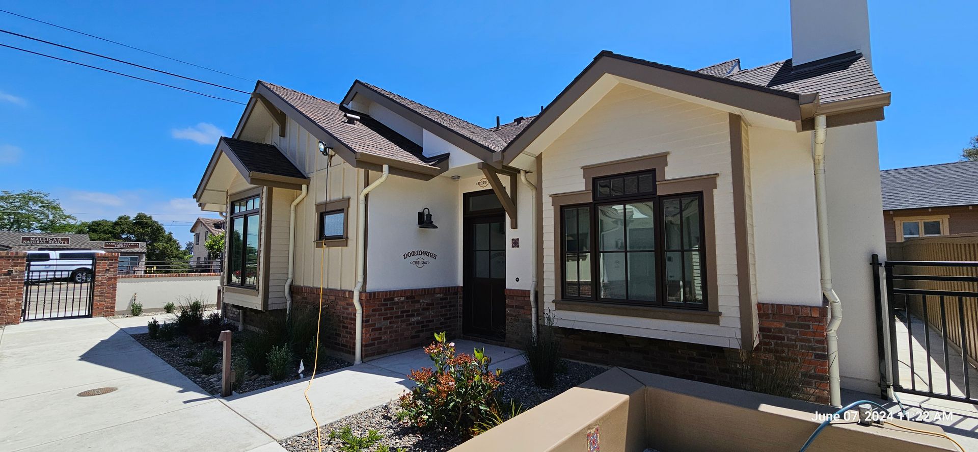 Santa Maria Apartment: 520 E Clark Avenue