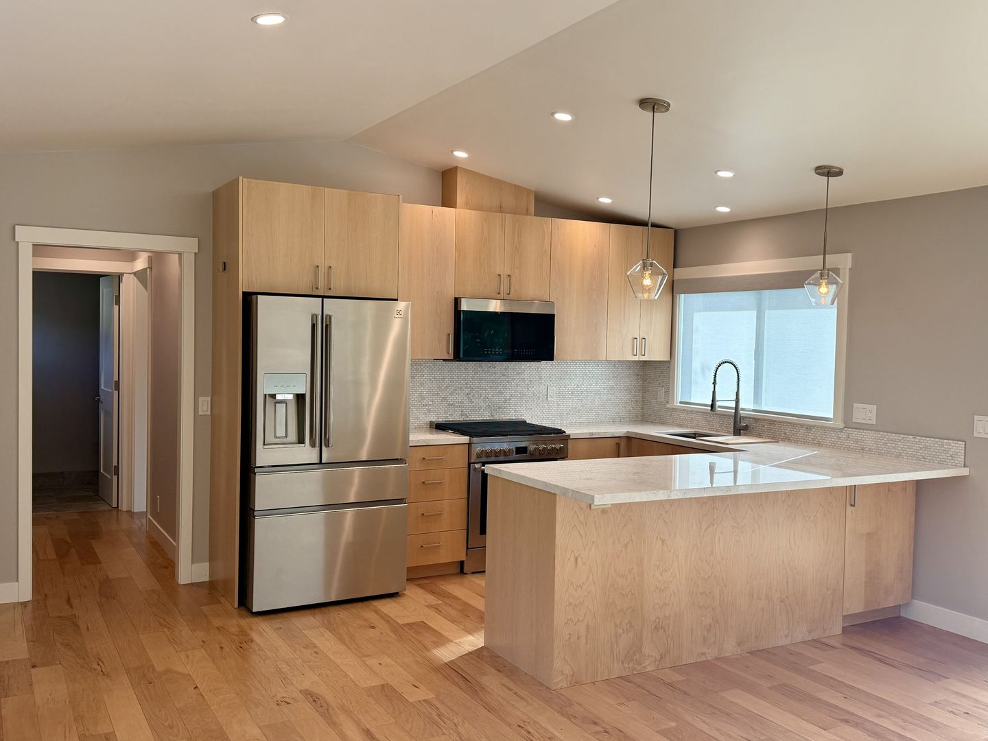 Solvang Apartment: 1665 Laurel Avenue