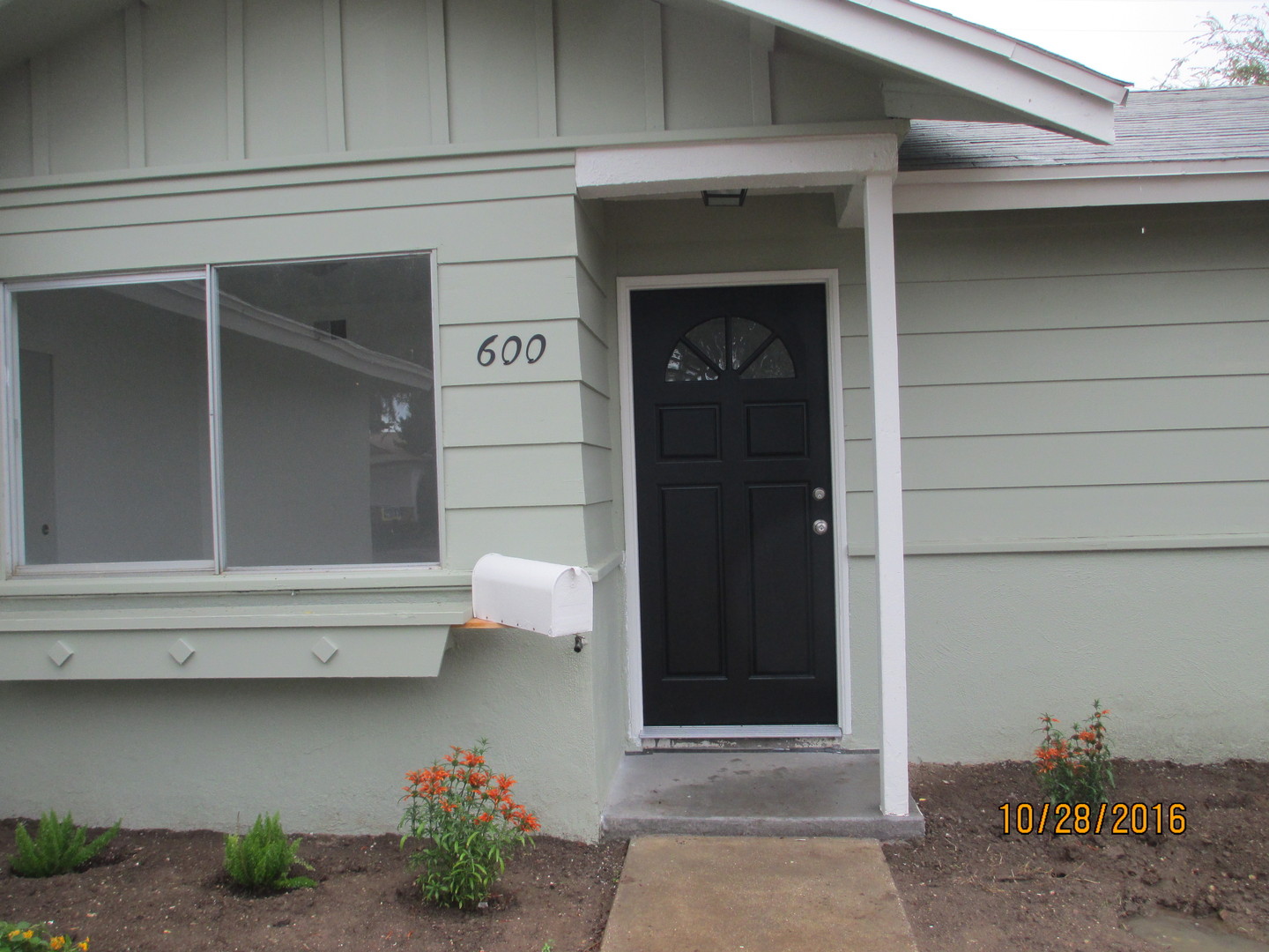 Lompoc House: 600 North  Y  Street