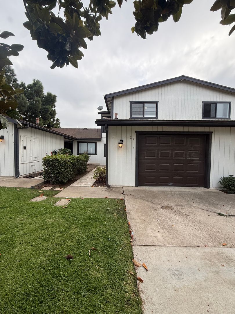 Santa Maria Townhome: 124 Orcutt View Court