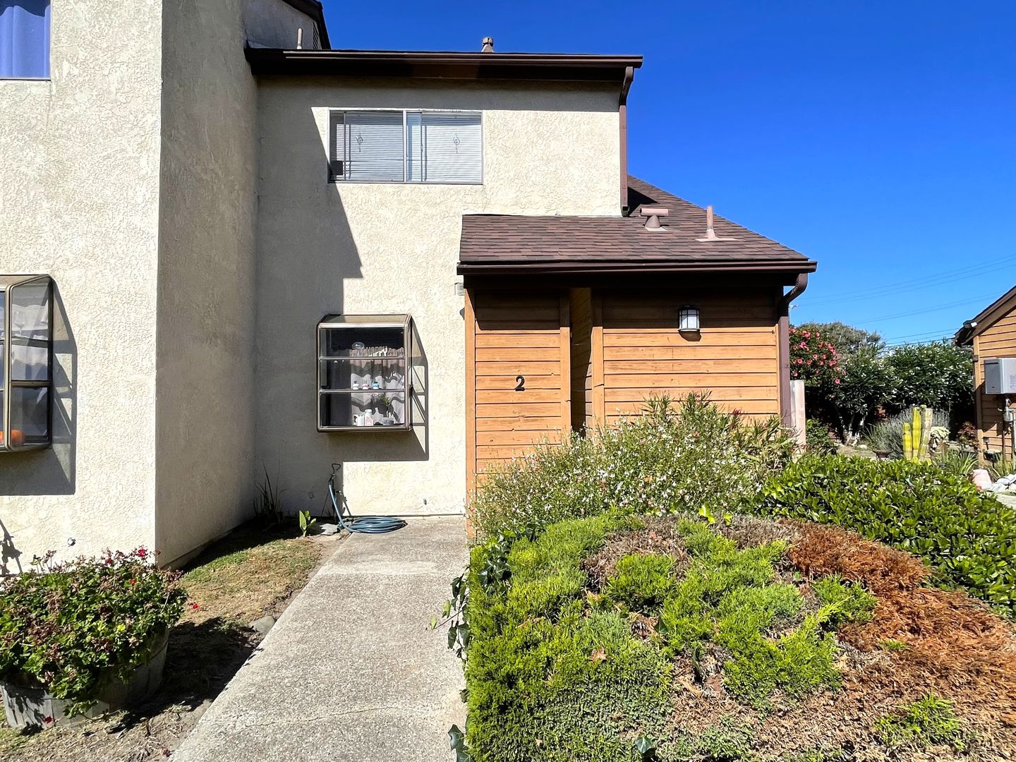 Lompoc House: 214 South F Street, Apt. 2