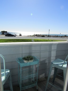 Gorgeous 1 Bed, 1 Bath Updated Condo in Shell Beach, Ample Amenities and All Utilities Included!