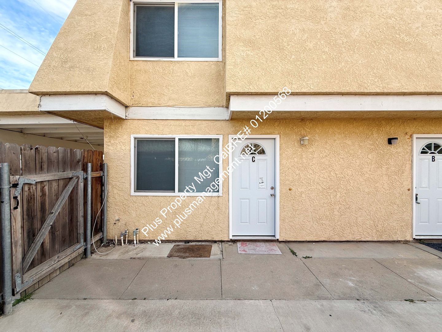 Santa Maria Apartment: 717 E Boone Street