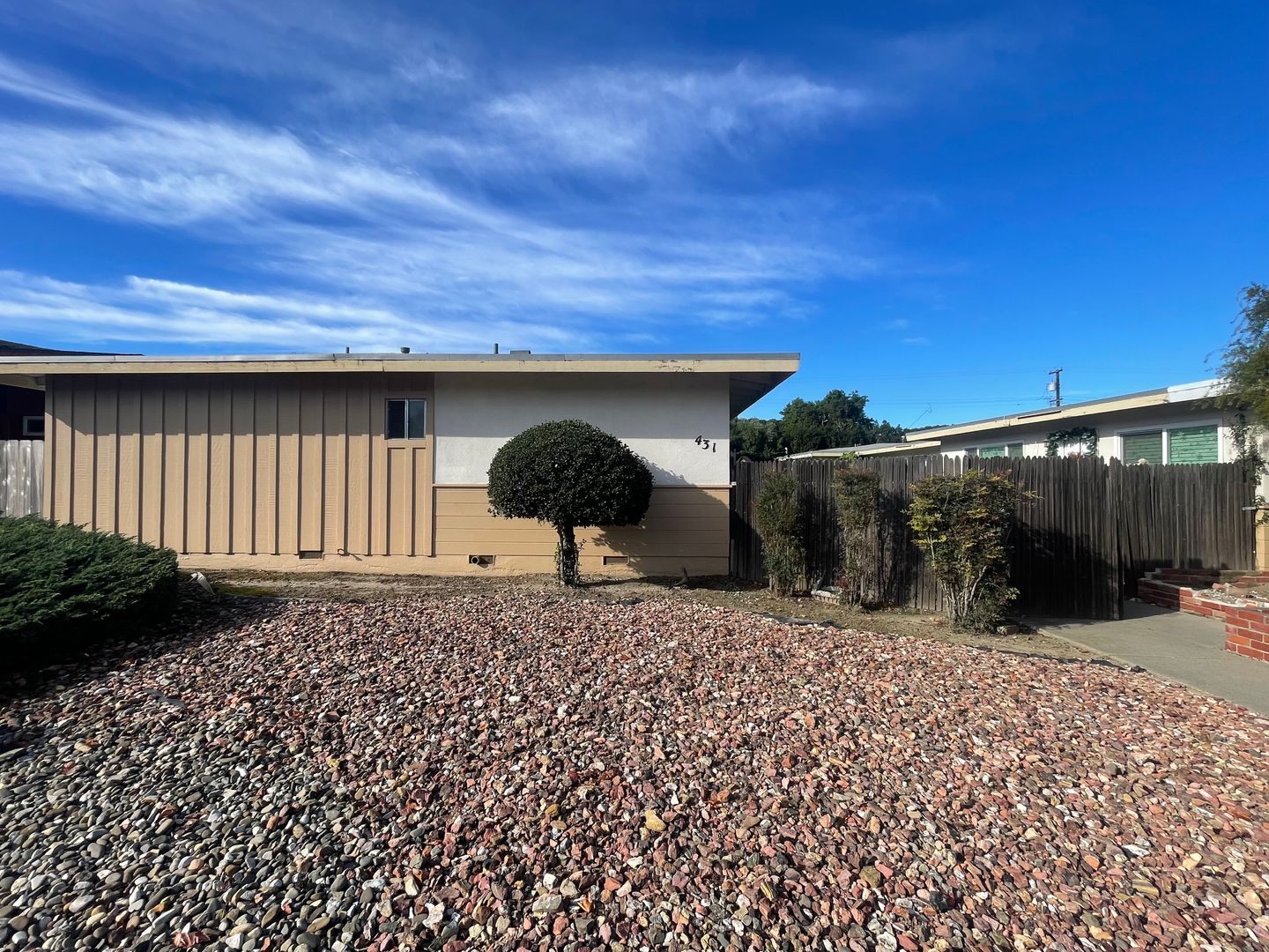 Lompoc Apartment: 431 South G Street