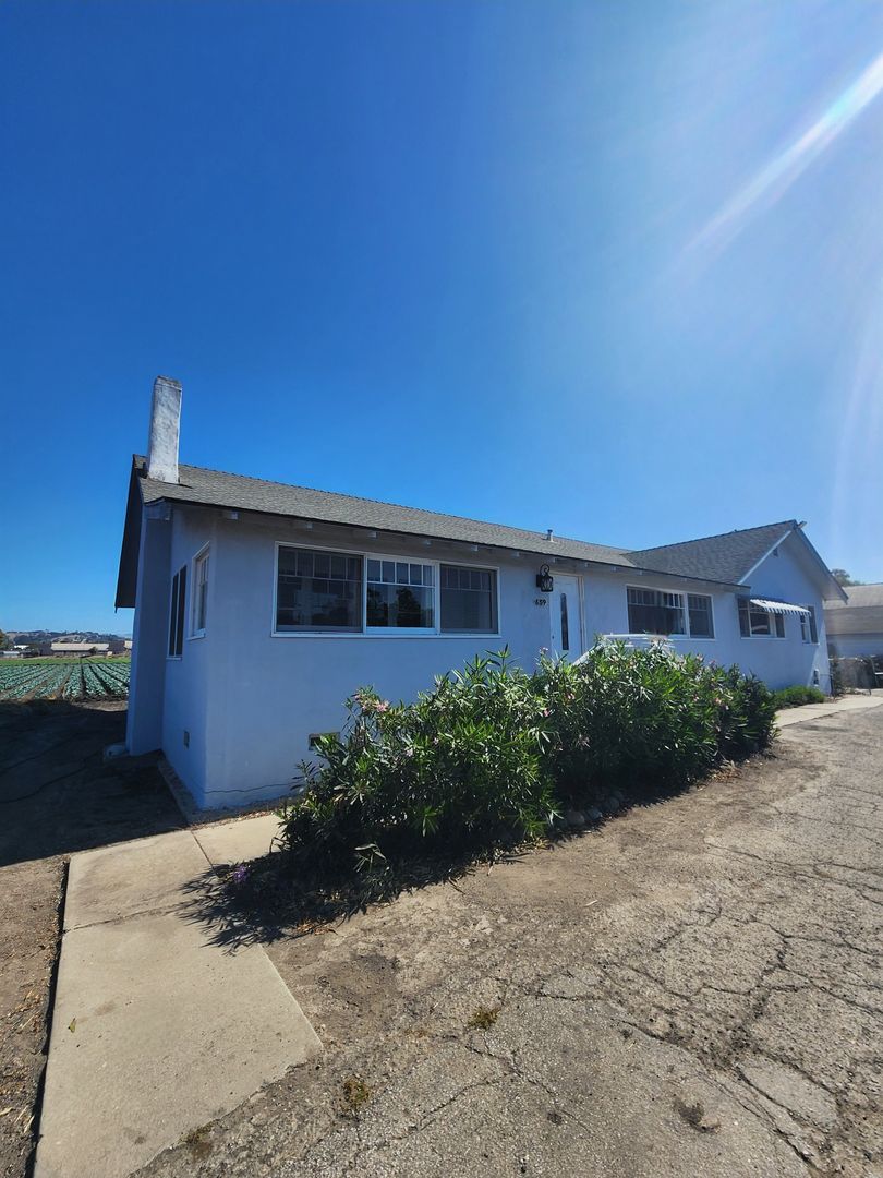 Arroyo Grande House: 659 Valley Road