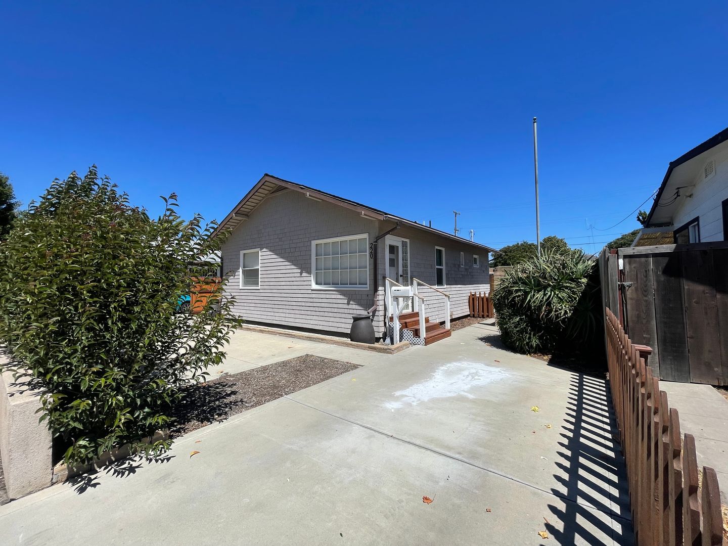 Lompoc House: 220 South J Street