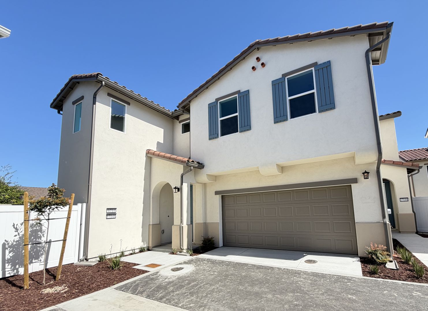 Lompoc House: 1714 River Vista Way