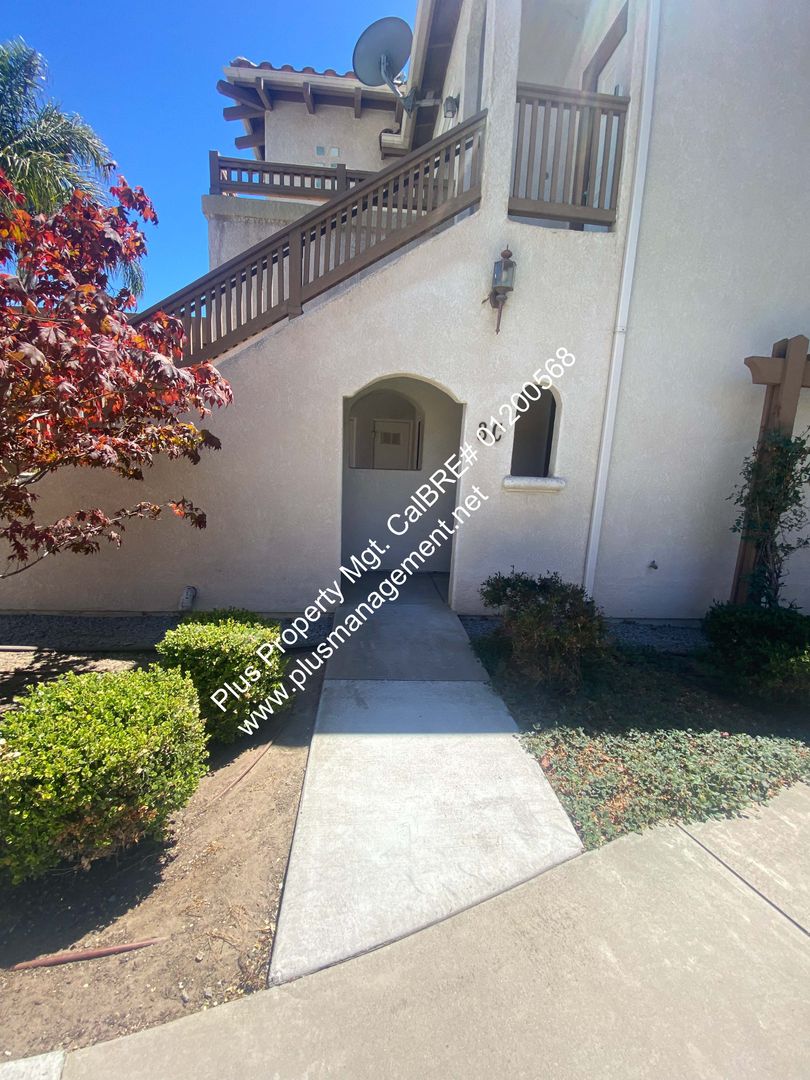 Santa Maria Condo: 310 E McCoy Ln., #3C