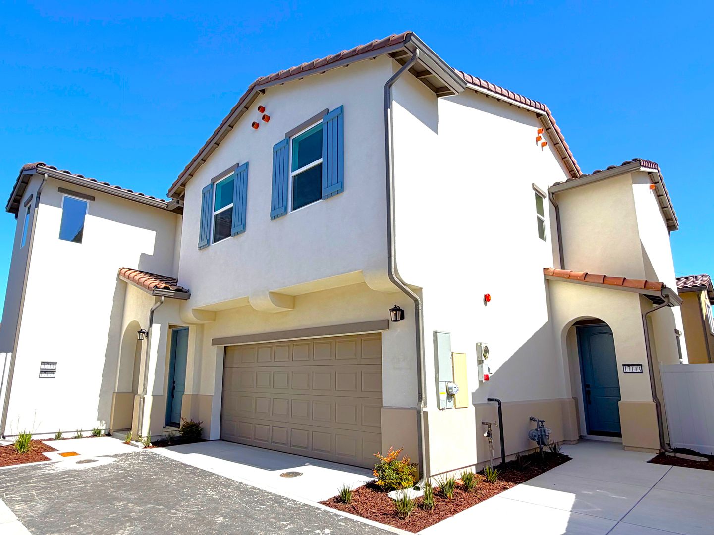 Lompoc House: 1714A River Vista Way