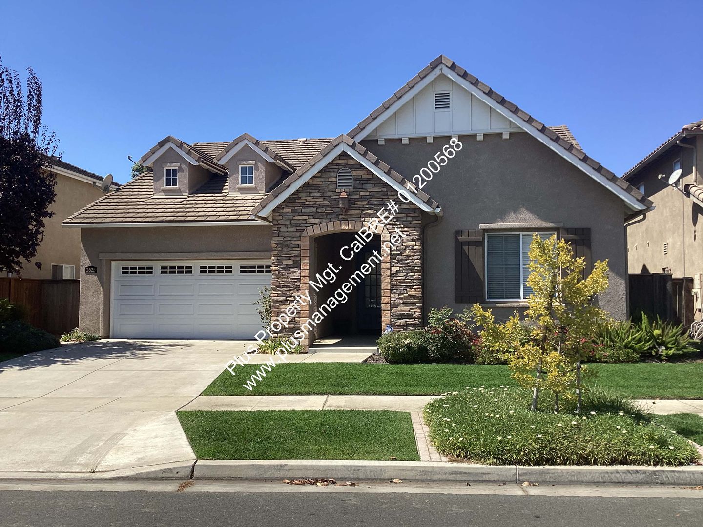 Santa Maria House: 2625 Long Terrace