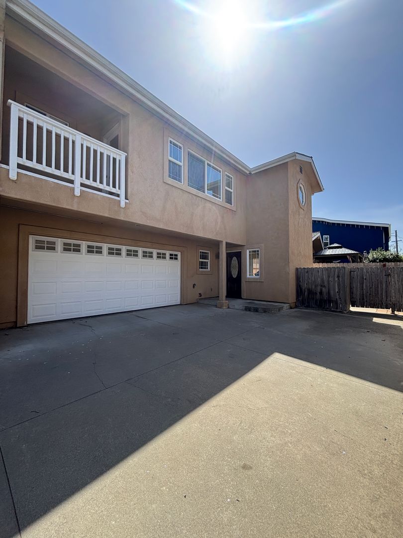 Morro Bay Apartment: 320 Pico Street