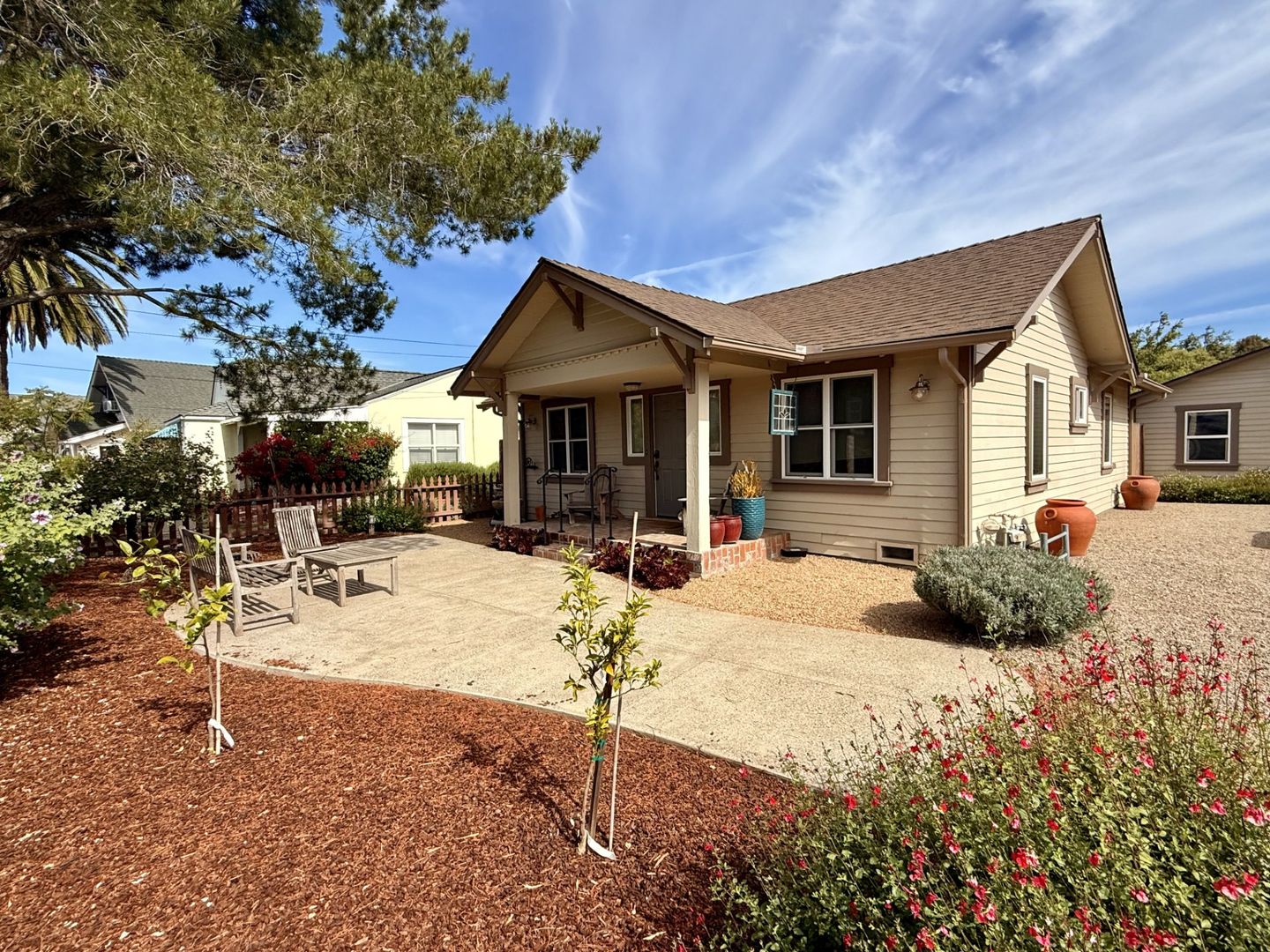 Solvang Apartment: 1665 Laurel Avenue