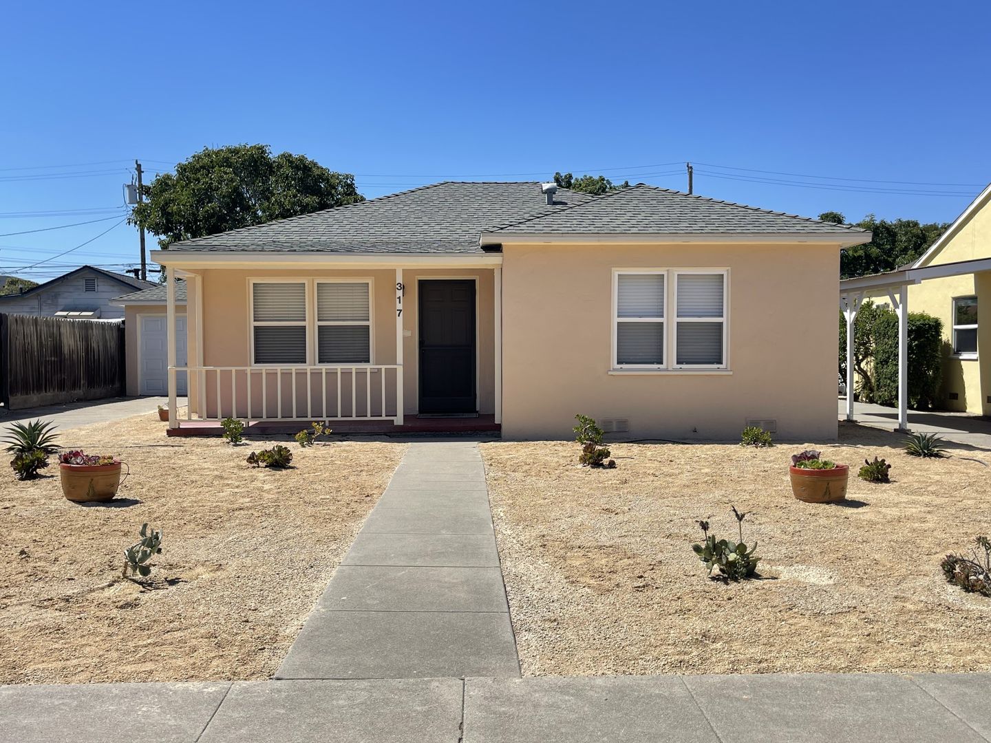 Lompoc House: 317 South D Street