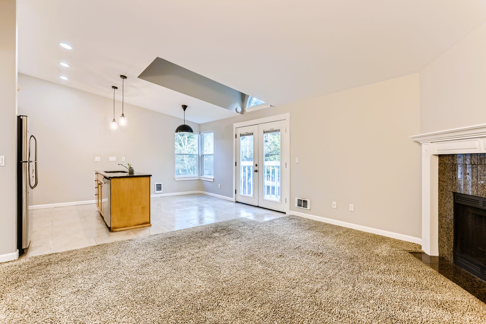 Bellevue Condo: 14715 SE 24th St #204