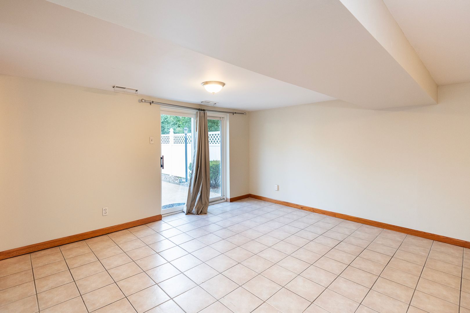 2334 Rosegarden Dr 5 of 12