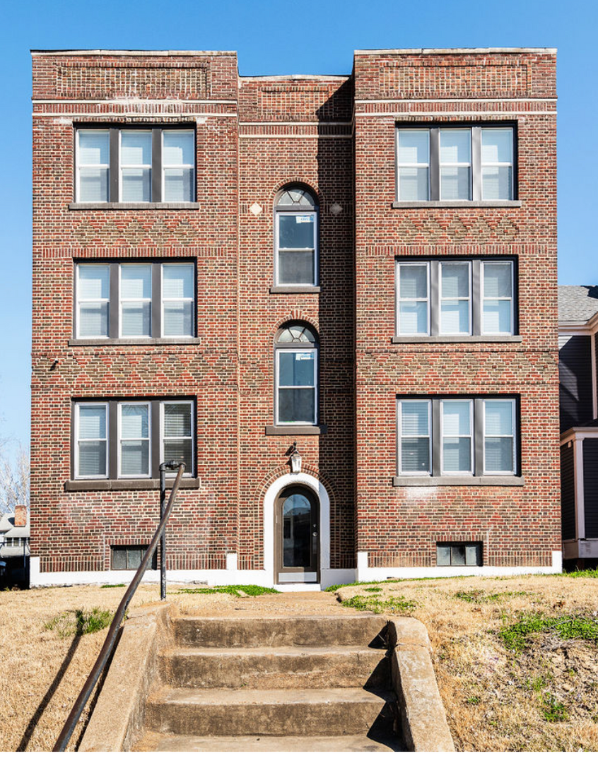 St.Louis Apartment: 6043 Clemens Ave