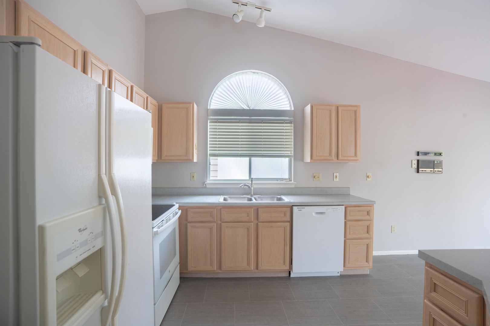 16944 Hickory Crest Dr 10 of 12