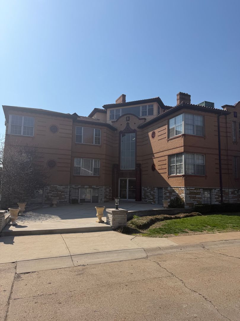 Saint Louis Apartment: 89 Willmore Rd