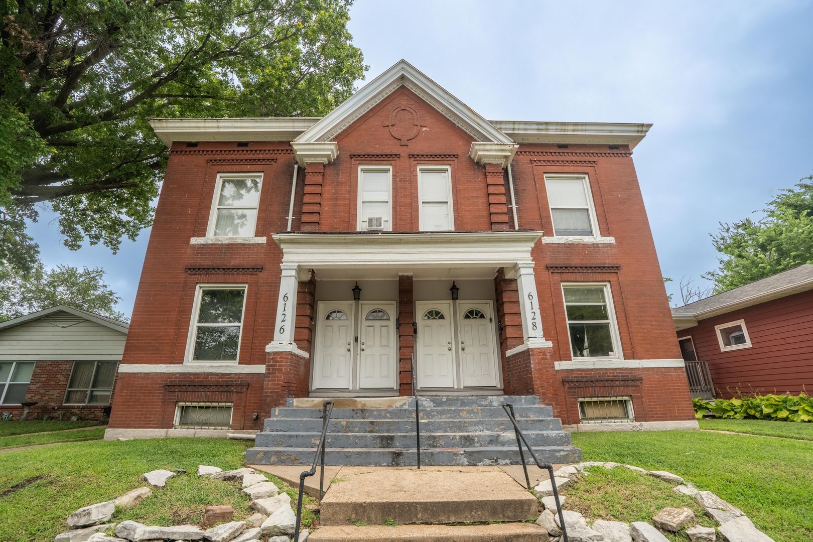Saint Louis Apartment: 6128 Vermont Ave