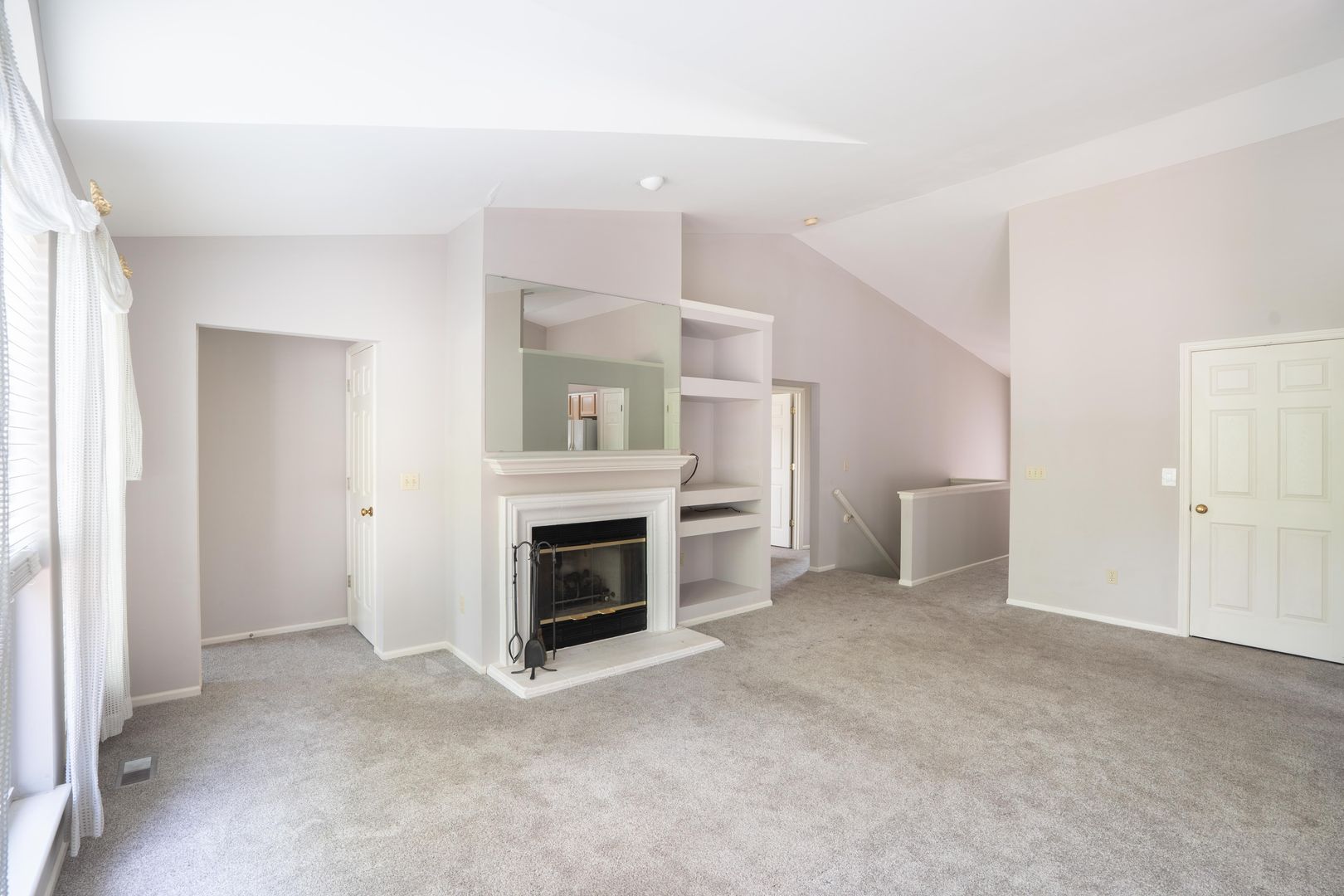 16944 Hickory Crest Dr 6 of 12