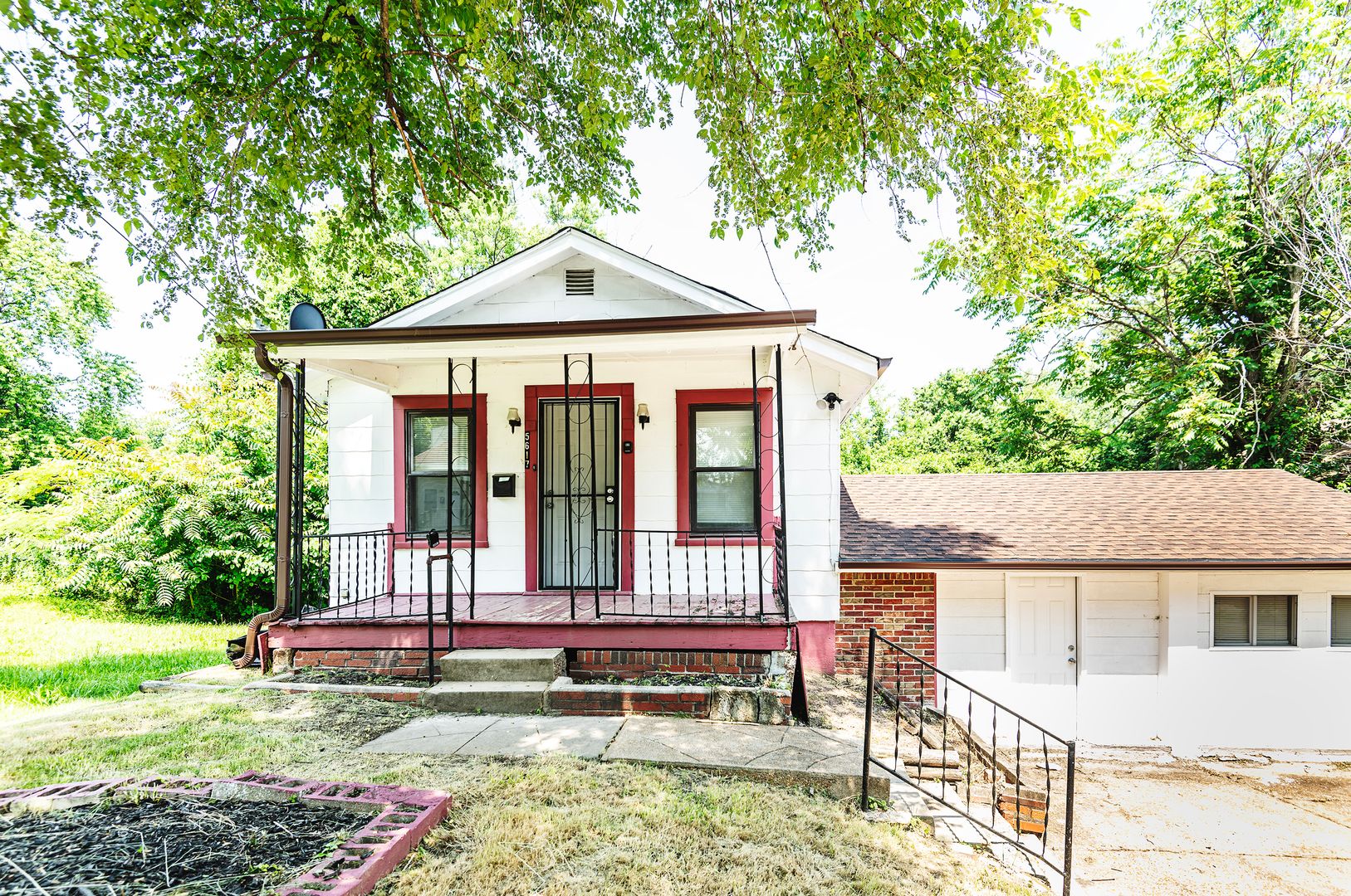 St. Louis House: 5617 Hodiamont