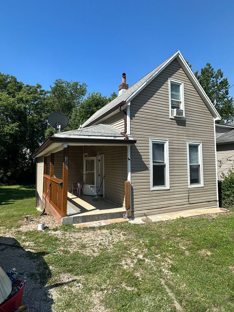 Saint Louis House: 336 Lagro Ave