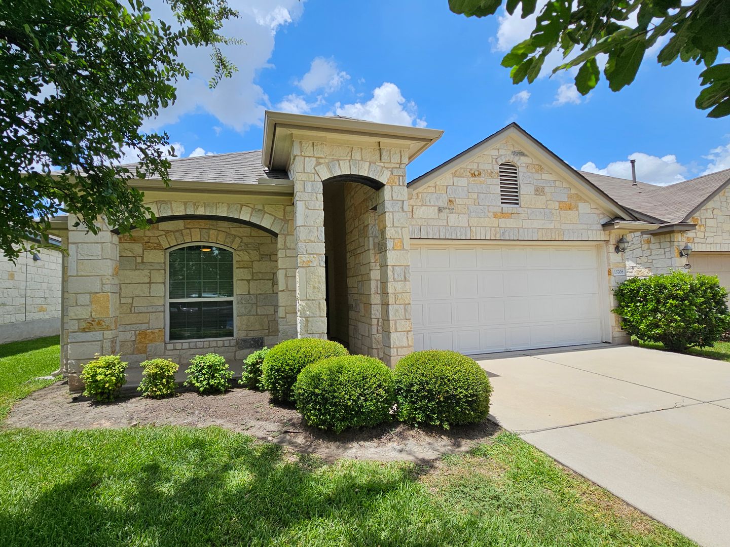 Austin House: 13708 Loleta Way