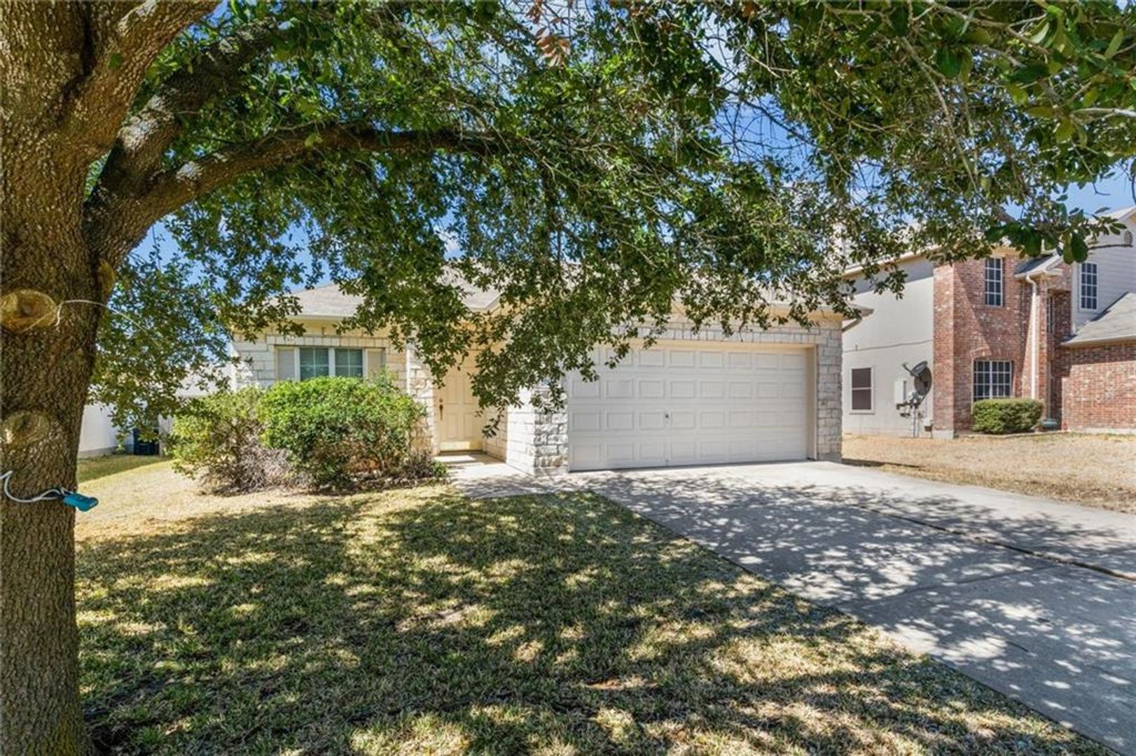 Hutto House: 603 Wiley St