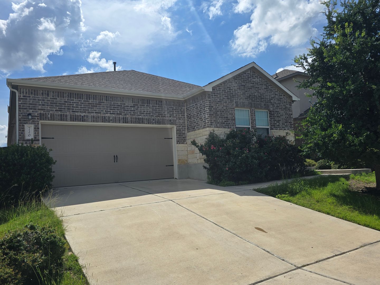 Leander House: 720 Mallow Road