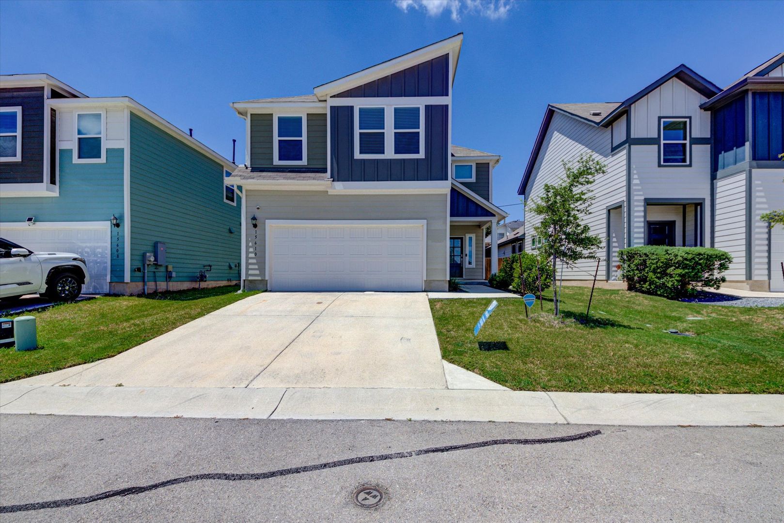 Austin House: 15610 Ellinger Dr