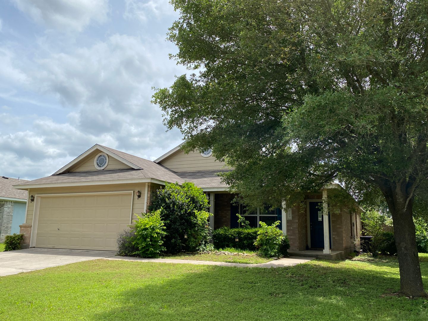 Bastrop House: 723 Blair Ave