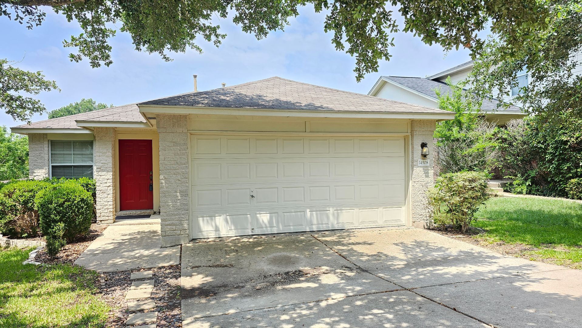 Pflugerville House: 14508 Spearmint Tea Trl