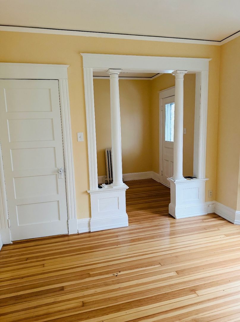 Albany Apartment: 6 Barclay St