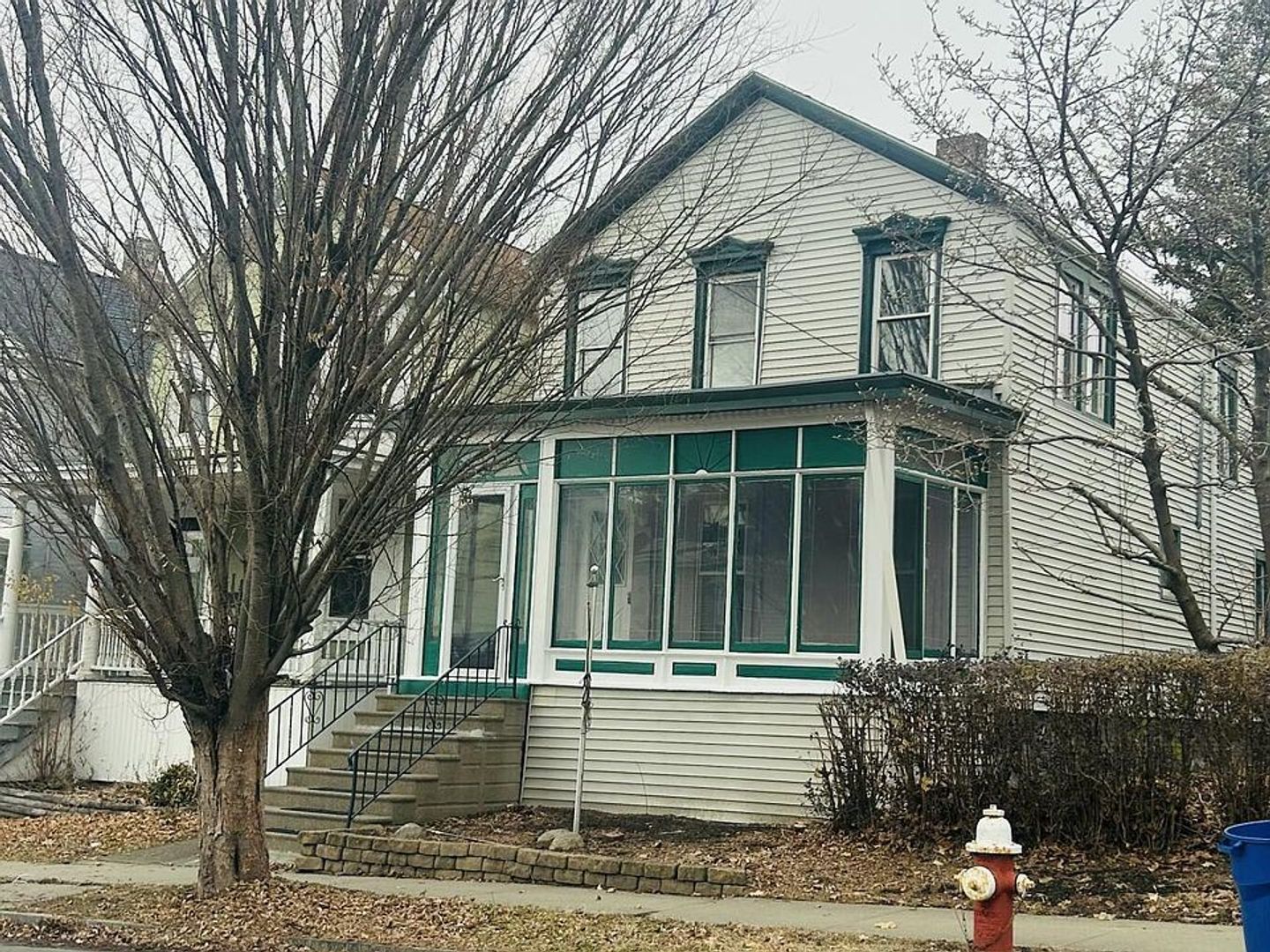 Rennselaer Apartment: 97 3rd Ave.