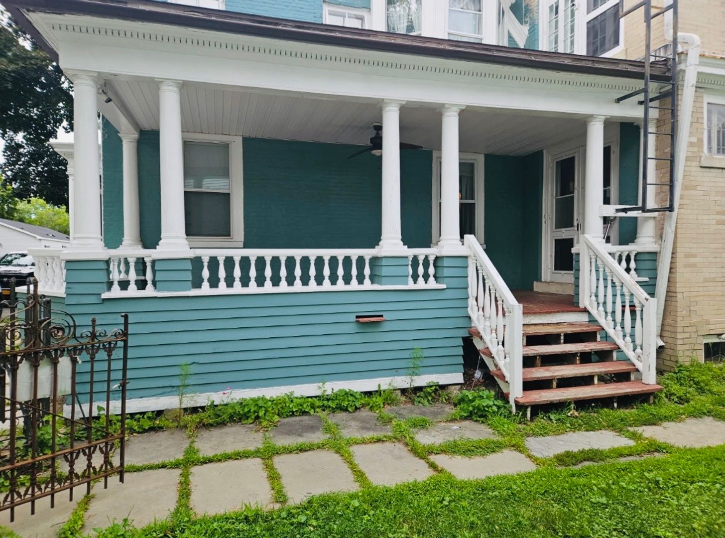 Troy Apartment: 580 1st Ave