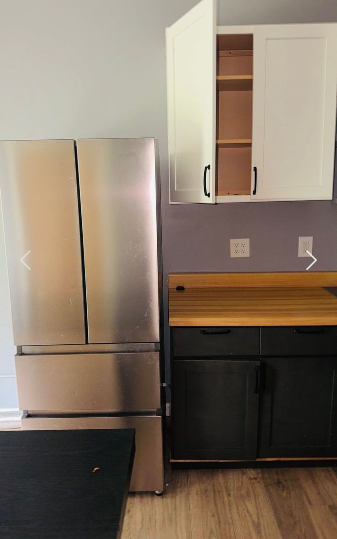 Troy Apartment: 3279 6th Ave