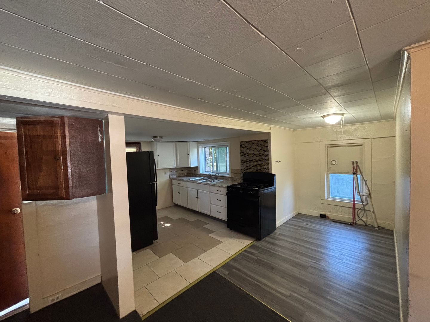  JC Single Family Home in Convenient Locale