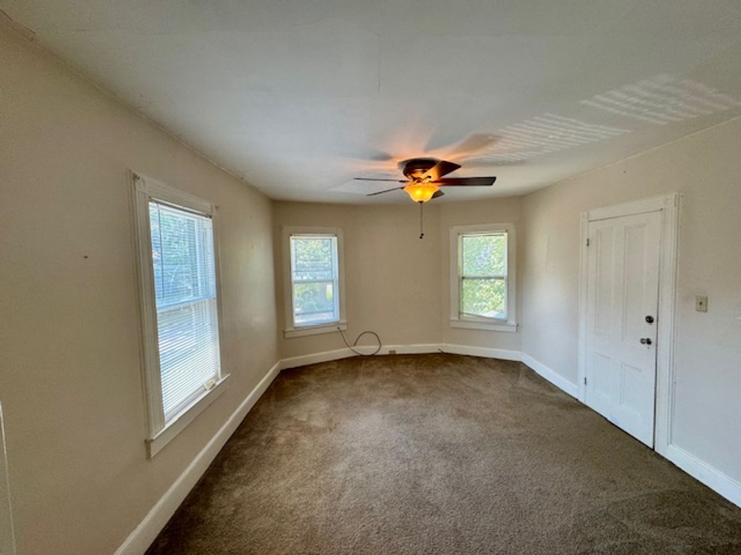 Binghamton Apartment: 28 Laurel ave