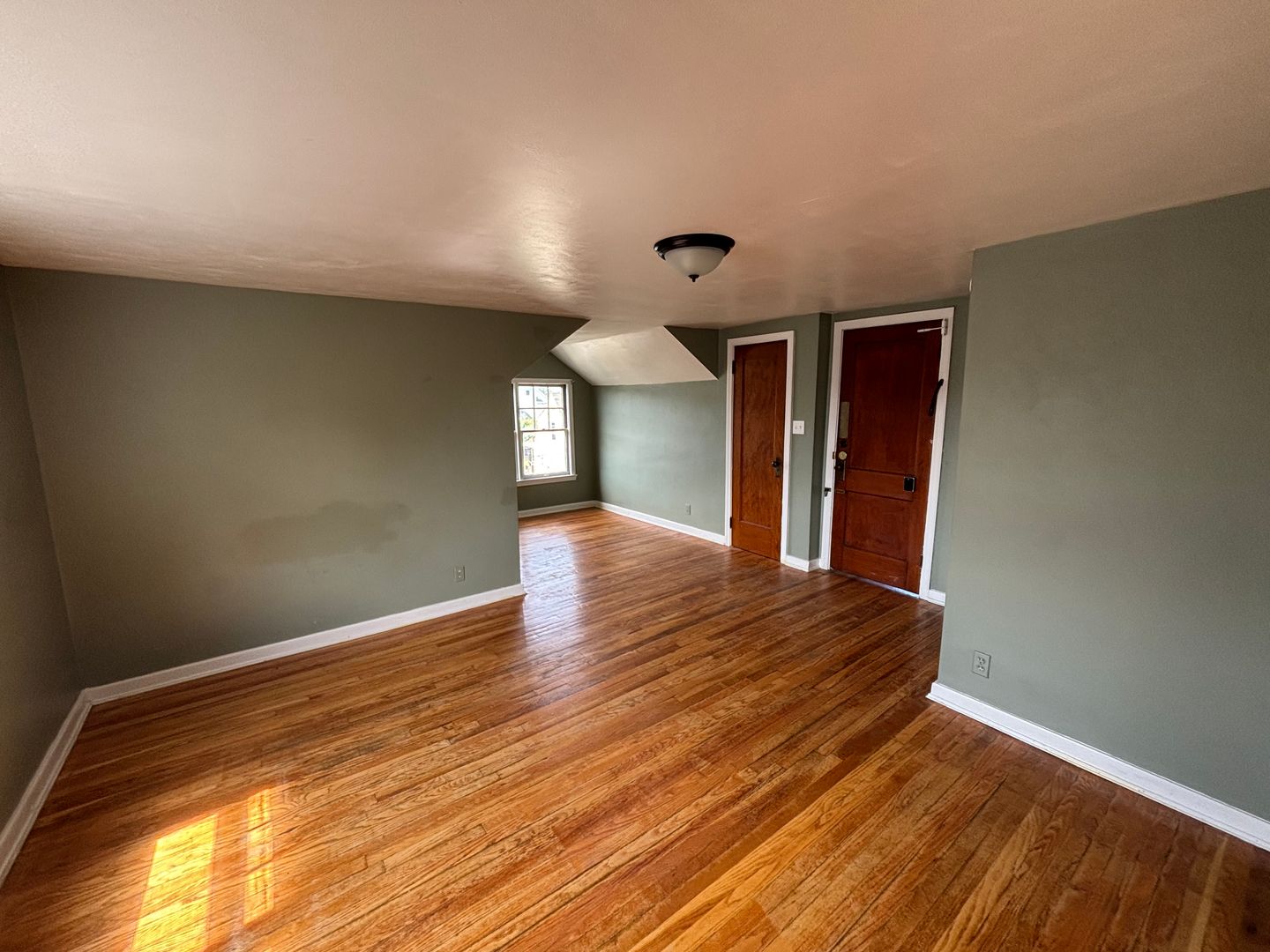 Johnson City Apartment: 23 New York Ave