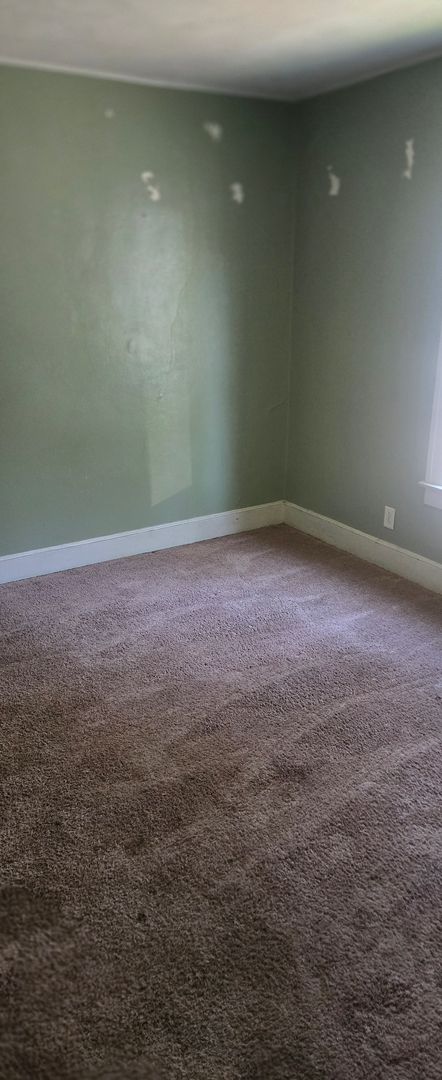 Johnson City Apartment: 72 Virginia Ave.