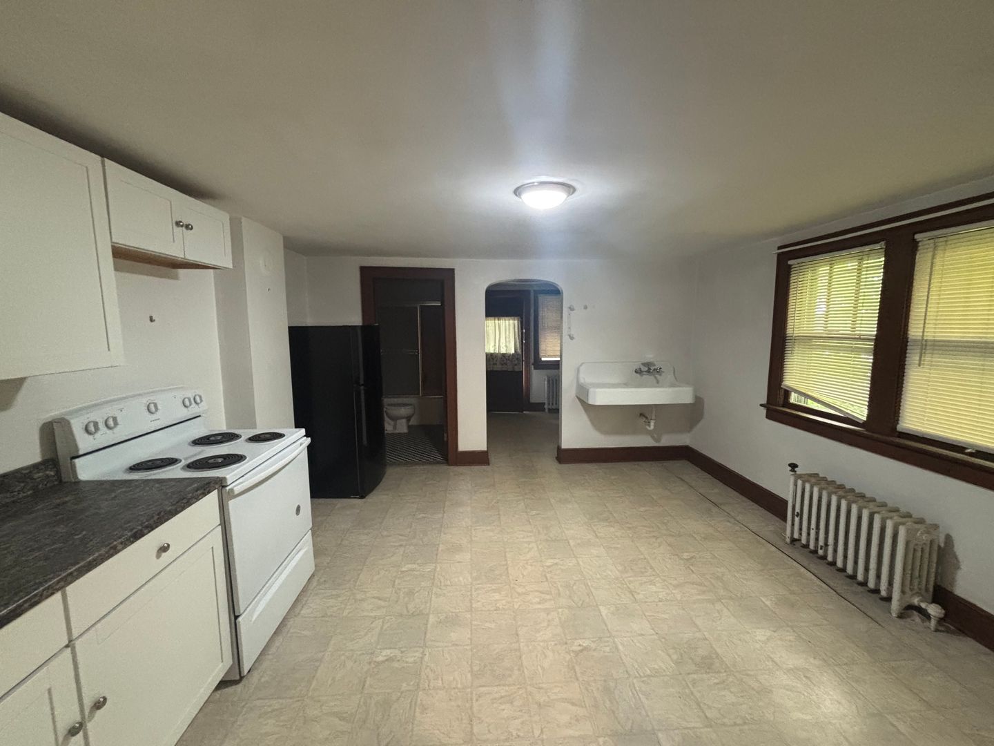 Endicott Apartment: 322 W. Franklin Street