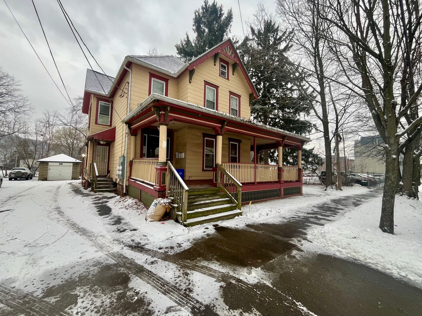 Binghamton Apartment: 128 Hawley Street