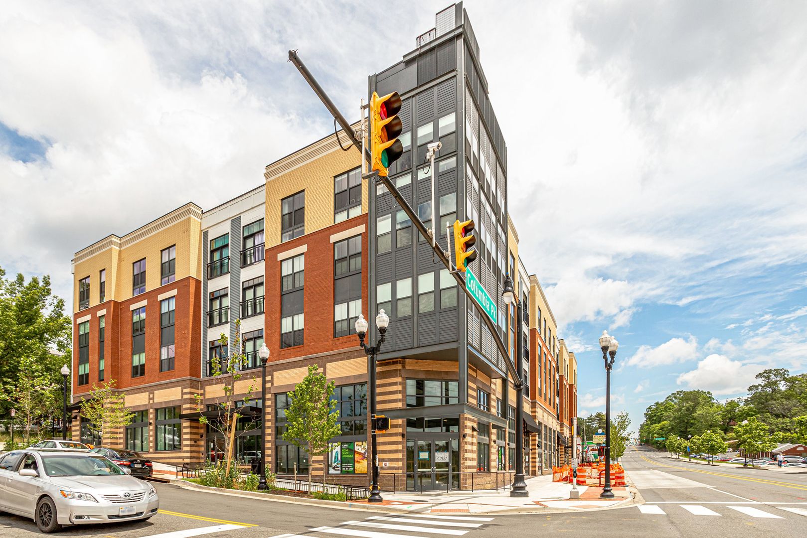 Arlington House: 989 S. Buchanan St