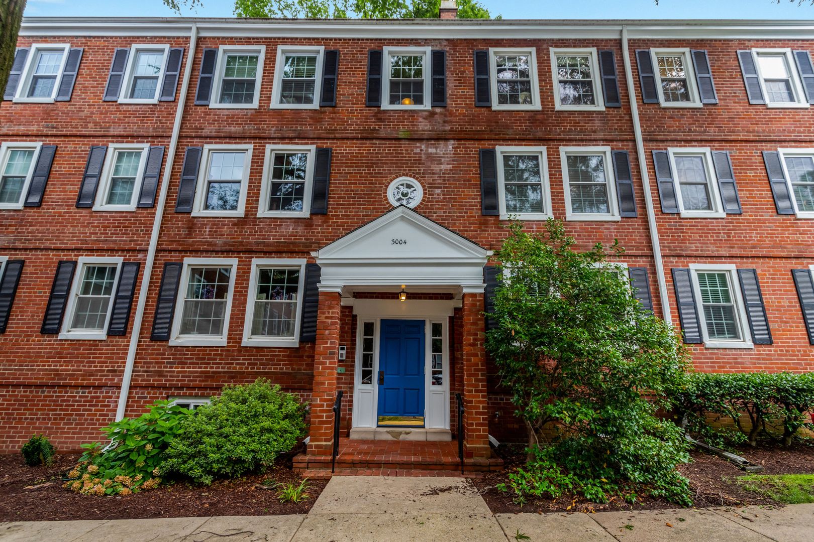 Arlington House: 3004 South Columbus Street