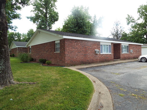 Carbondale Apartment: 1220 Sanpat Lane