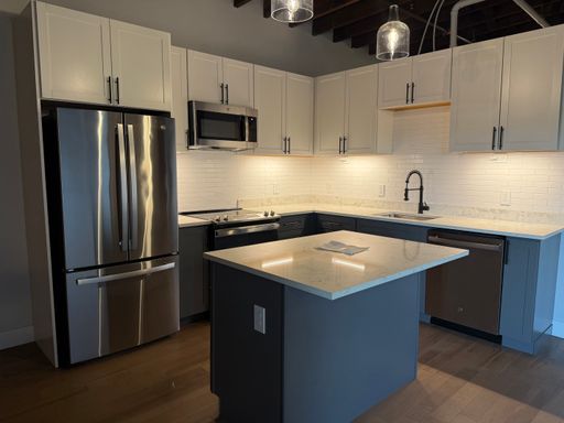 1 bedroom/1 bathroom at The Hotel Street Lofts