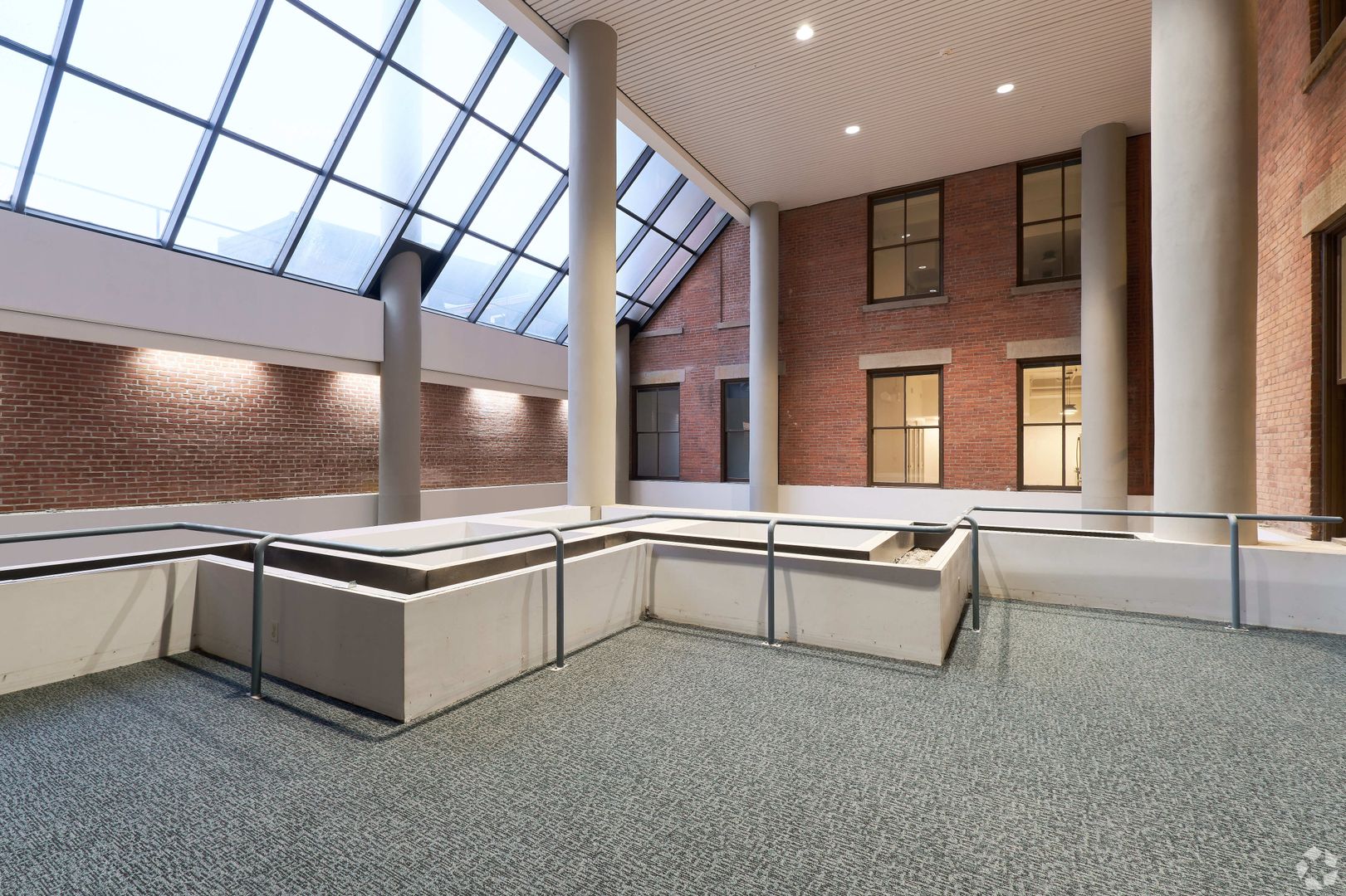 39 State Street 39210, Rochester, NY 14614