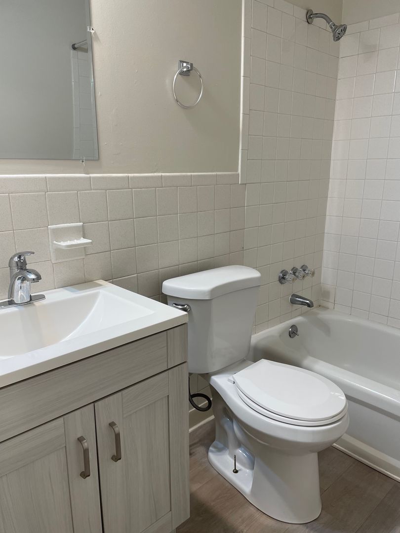 4460 Milton Avenue, Unit 37, Camillus, NY 13031