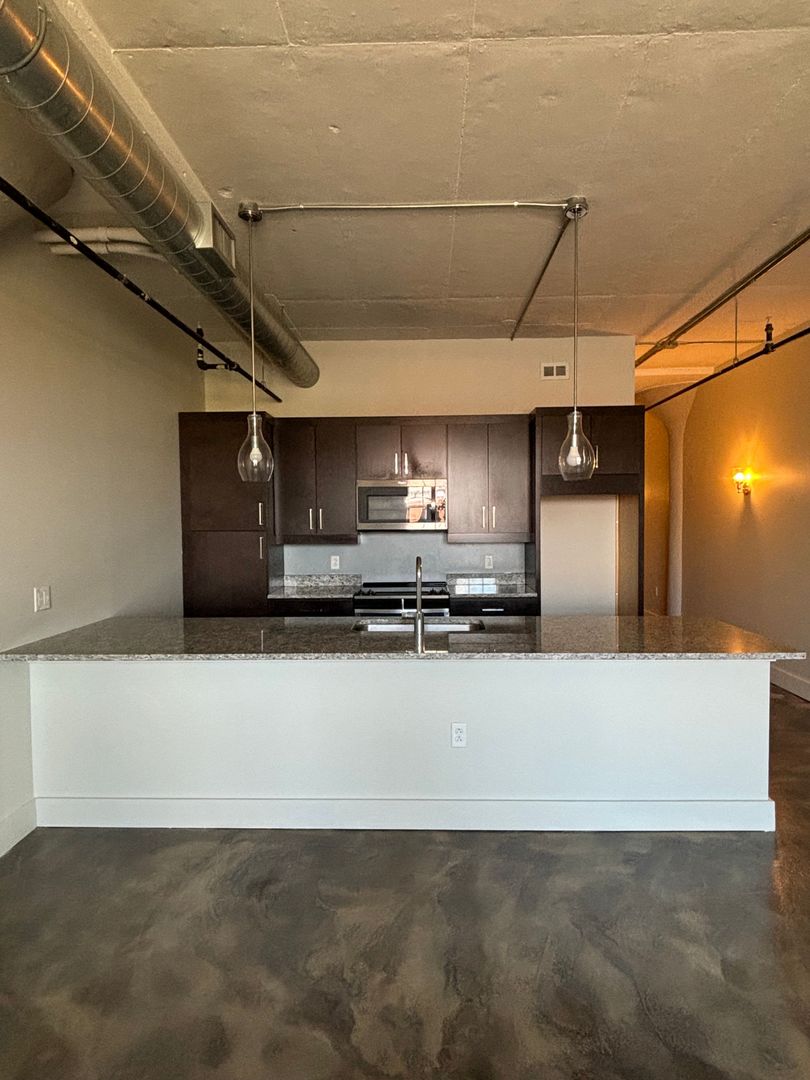 Syracuse Apartment: 538 Erie Blvd West