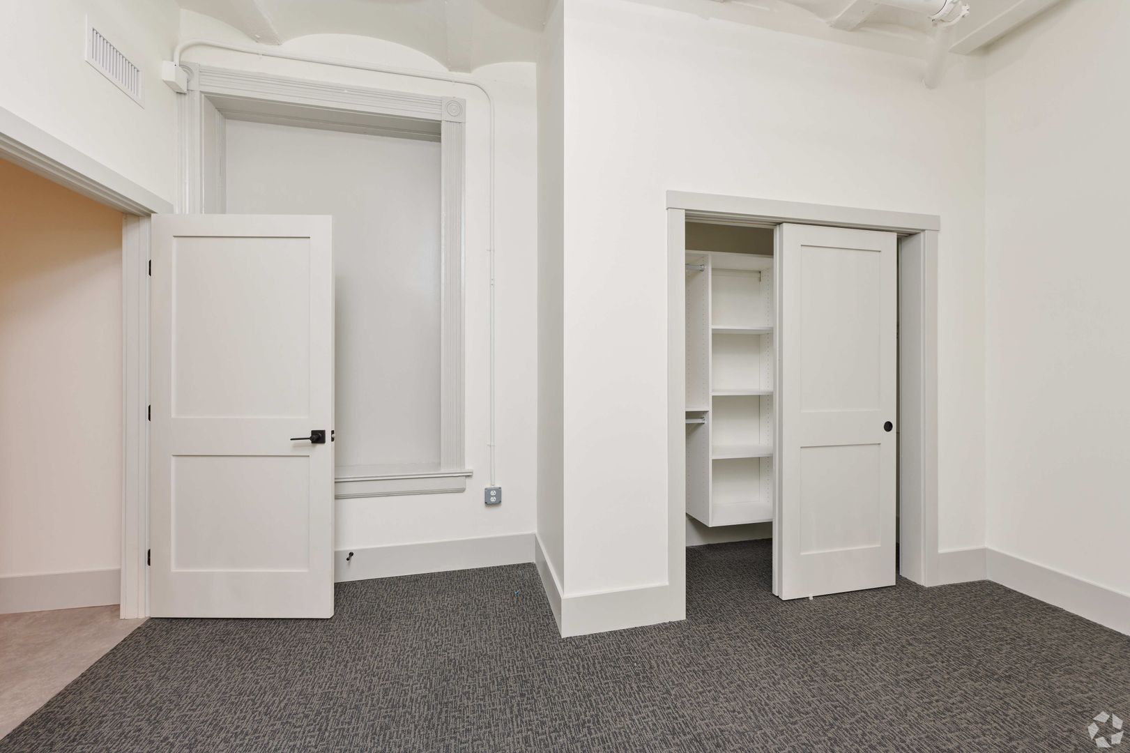 39 State Street 39417, Rochester, NY 14614